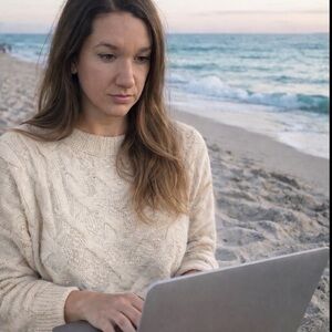 Meet your Posher, Jacqueline